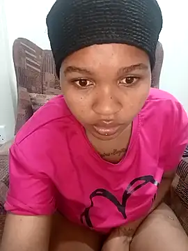 Snapshot of Hotsexyberry222 chatting on March 25, 12:16 am Hotsexyberry222 online show from March 25, 12:16 am