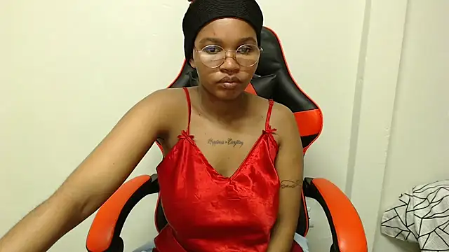 Hotsexyberry222 online show from May 12, 2:58 pm