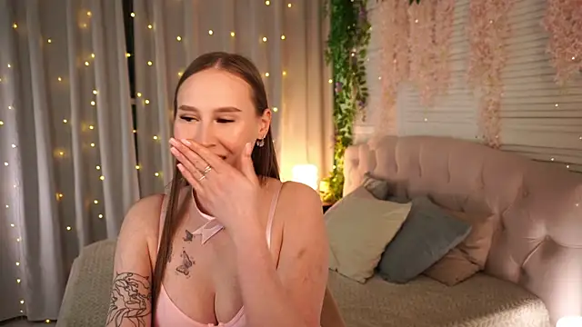 Snapshot of ViMilka chatting on April 29, 5:30 pm ViMilka online show from April 29, 5:30 pm
