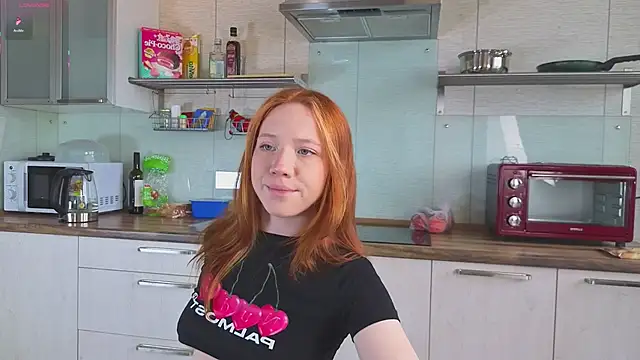 Sparky fox online show from May 11, 1:33 am