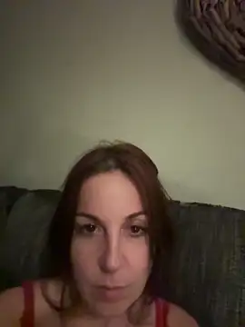 petitehotwife4u online show from May 18, 8:58 pm