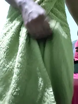 Snapshot of ConradCurse chatting on March 31, 9:15 pm ConradCurse online show from March 31, 9:15 pm