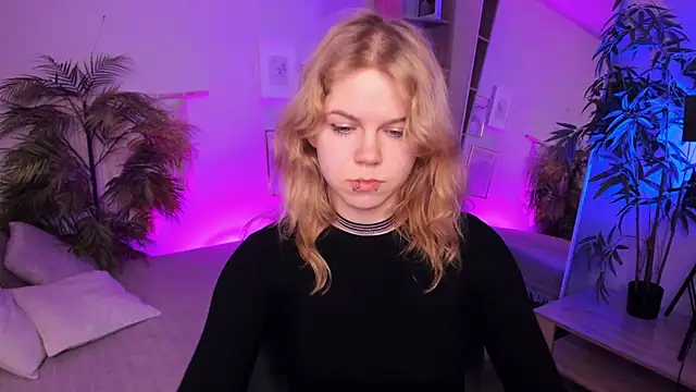 ElizabethVane online show from May 16, 10:36 am