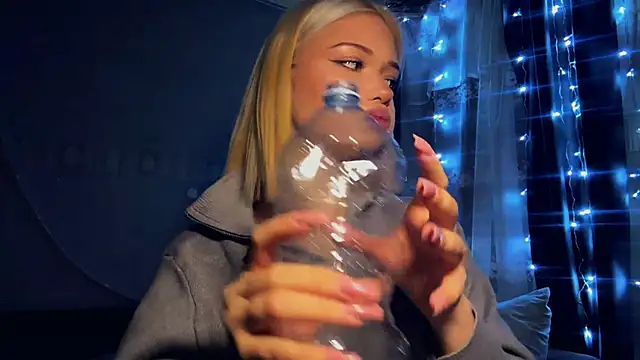 StacyChocopay online show from March 31, 10:21 pm