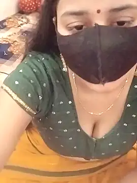 Snapshot of Shalini_08 chatting on April 6, 8:04 am Shalini 08 online show from April 6, 8:04 am