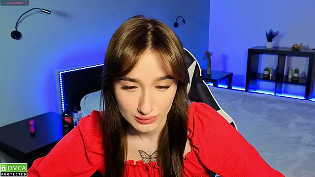 Snapshot of Lady_Sunrise12 chatting on March 18, 1:09 am Lady Sunrise12 online show from March 18, 1:09 am