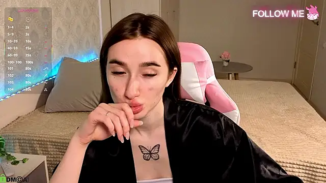 Snapshot of Lady_Sunrise12 chatting on March 22, 12:58 am Lady Sunrise12 online show from March 22, 12:58 am