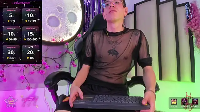 Bennet-Grayy online show from May 17, 4:21 am