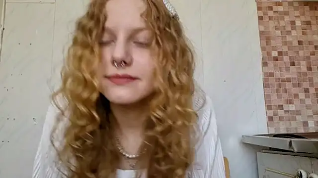 Kira Wonderfullina online show from March 21, 3:11 am