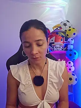 miaeyex online show from June 24, 12:04 pm