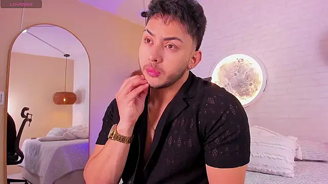 Snapshot of Dylan_vega01 chatting on March 19, 12:53 pm Dylan vega01 online show from March 19, 12:53 pm