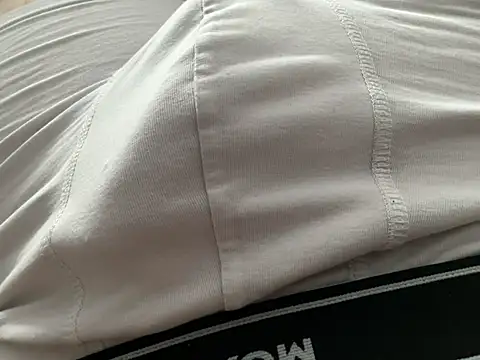 Snapshot of VtoV18 chatting on April 5, 10:12 am VtoV18 online show from April 5, 10:12 am