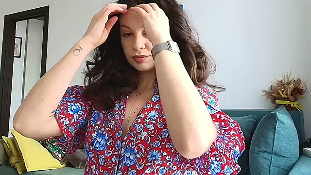 IreneBlue  online show from March 25, 7:14 am