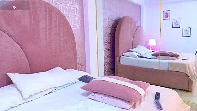 Melissa Elana online show from March 26, 12:33 pm