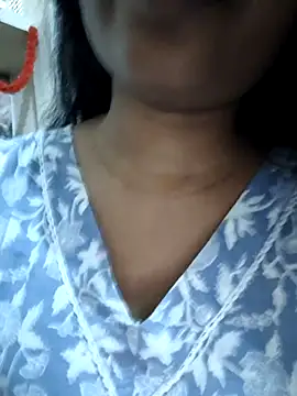 Snapshot of Blossom_lily chatting on March 28, 9:42 am Blossom lily online show from March 28, 9:42 am