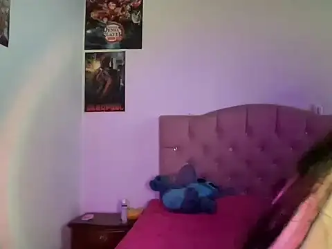 Snapshot of sakuraluna_ chatting on March 31, 12:01 am sakuraluna online show from March 31, 12:01 am