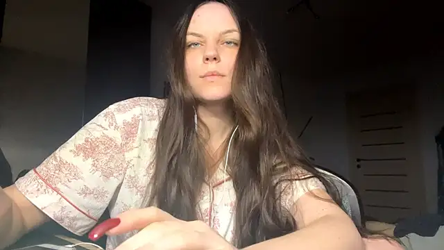 Snapshot of EmilyCroft chatting on March 25, 9:10 pm EmilyCroft online show from March 25, 9:10 pm