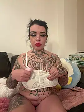 Snapshot of jenypr1ncess chatting on March 23, 2:59 am jenypr1ncess online show from March 23, 2:59 am