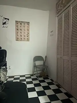 TSROYALE7527 online show from April 13, 6:24 pm