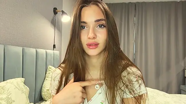 Veluxe online show from May 12, 3:42 pm