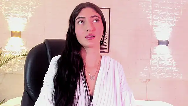 Snapshot of Valeria_noir chatting on March 24, 12:10 pm Valeria noir online show from March 24, 12:10 pm