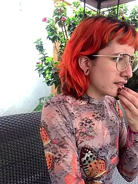 Snapshot of Alice_Hecatee chatting on March 31, 3:12 pm Alice Hecatee online show from March 31, 3:12 pm