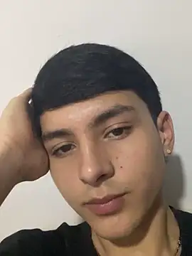 Andrew restrepoo online show from May 17, 8:38 pm