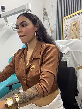 Snapshot of daniela-sexy chatting on March 26, 2:22 pm daniela-sexy online show from March 26, 2:22 pm