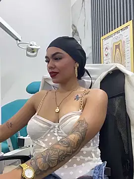 Snapshot of daniela-sexy chatting on March 28, 2:05 pm daniela-sexy online show from March 28, 2:05 pm