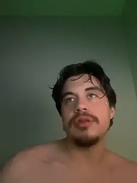 Snapshot of RuledTribe chatting on March 31, 2:24 am RuledTribe online show from March 31, 2:24 am