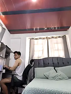 Erenk and Levy online show from March 26, 4:01 pm