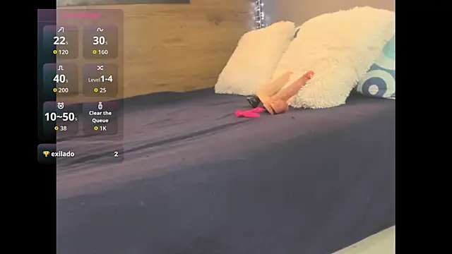 Snapshot of Enzoo98_ chatting on March 27, 3:45 pm Enzoo98 online show from March 27, 3:45 pm