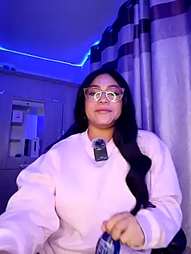 PiscisGirl online show from April 28, 7:13 am