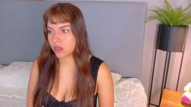 HelenaFoumier online show from March 31, 10:32 pm