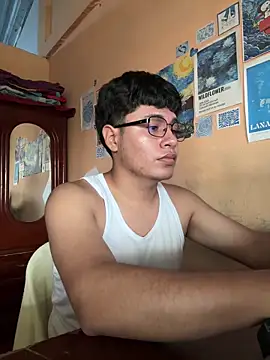 Erickckk online show from March 29, 4:07 pm