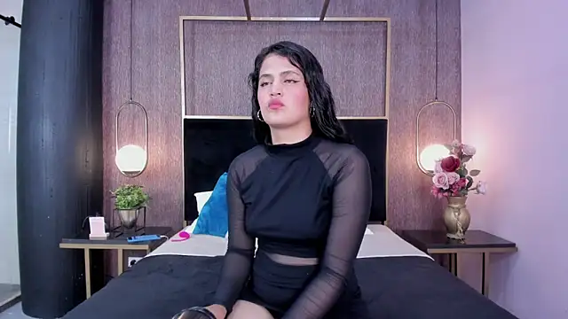 Snapshot of hayli_monroe chatting on March 26, 7:41 pm hayli monroe online show from March 26, 7:41 pm