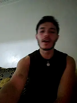 Thewildaliii0 online show from April 16, 11:29 pm