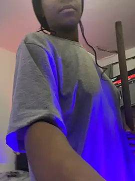 Snapshot of Peneloperain_ chatting on March 22, 4:27 am Peneloperain online show from March 22, 4:27 am