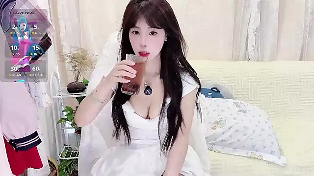 Snapshot of yunbaobei_6688 chatting on May 3, 10:10 am yunbaobei 6688 online show from May 3, 10:10 am