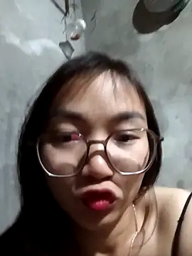 emmasexy2k online show from March 28, 12:32 am