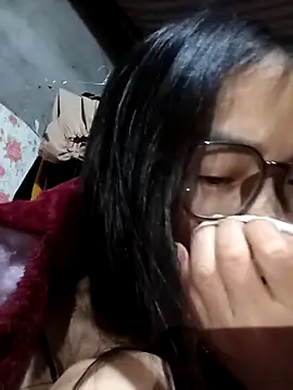 emmasexy2k online show from April 1, 1:41 pm