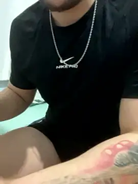 Snapshot of cinoo34 chatting on March 24, 5:18 pm cinoo34 online show from March 24, 5:18 pm