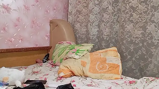 JaysaBenhausen online show from March 28, 10:15 am