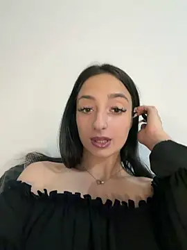BiancaCharm online show from May 14, 8:15 pm