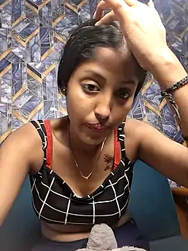 Snapshot of Pari_lovers chatting on March 23, 2:43 pm Pari lovers online show from March 23, 2:43 pm