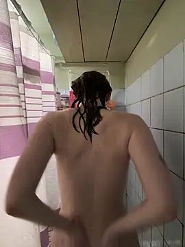  JolynJostar online show from March 28, 7:02 pm