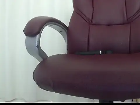 MommyLatina online show from March 28, 7:13 pm