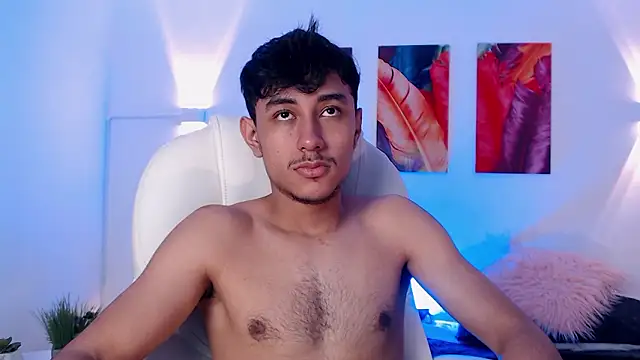 Snapshot of Vezzx chatting on March 24, 6:35 pm Vezzx online show from March 24, 6:35 pm