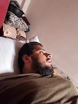 shubham19988 online show from March 31, 5:30 am