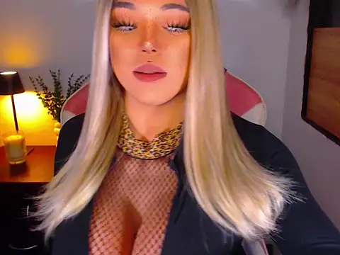 Zandralopez online show from March 28, 3:11 pm